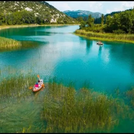 Roza 2 * Ploce (Dubrovnik-Neretva)